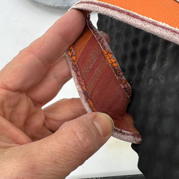 The North Face Sandals Womens 9 Foam Thong Flip Flop Orange Black Slip On - Picture 9 of 14